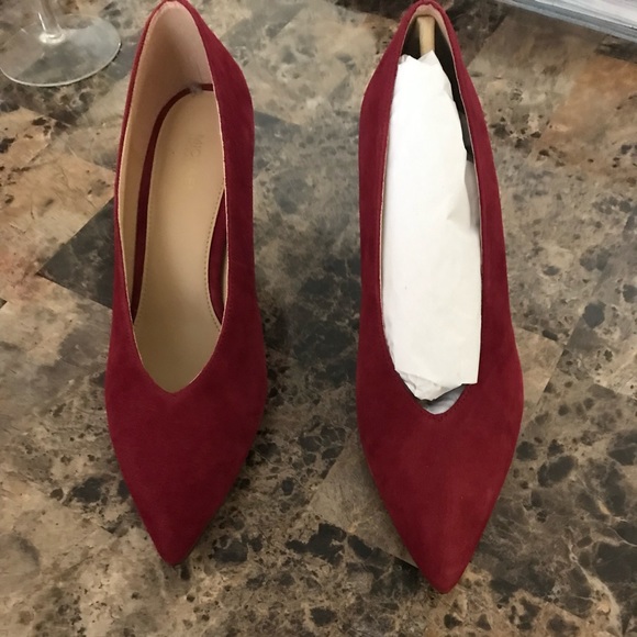 Vintage Looking Pumps - Picture 1 of 3
